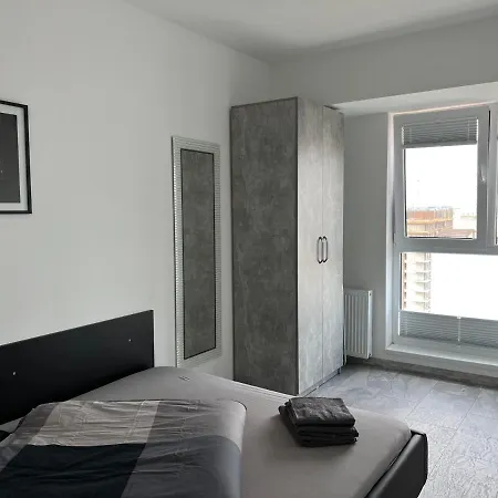 Marvelous 4 Penthouse Rooftop Terrace W14+w15 Apartment