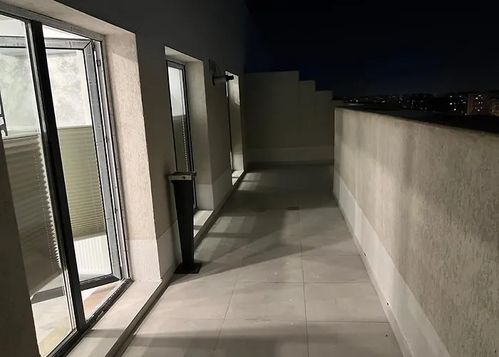 Marvelous 4 Penthouse Rooftop Terrace W14+w15 *