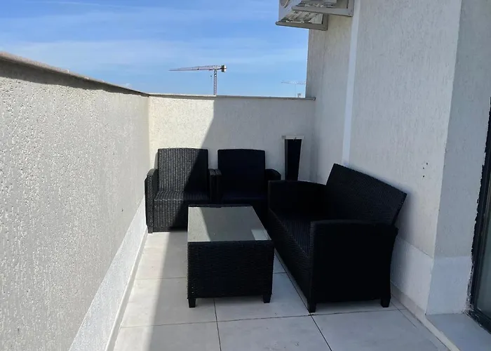 Marvelous 4 Penthouse Rooftop Terrace W14+w15 Bukarest