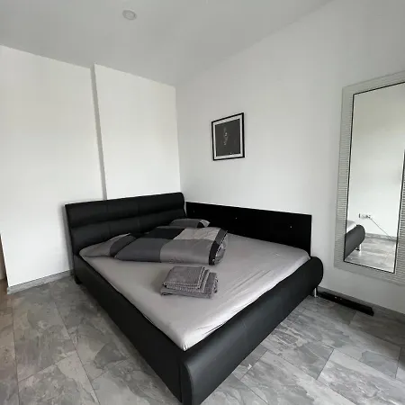 Marvelous 4 Penthouse Rooftop Terrace W14+w15 Apartment