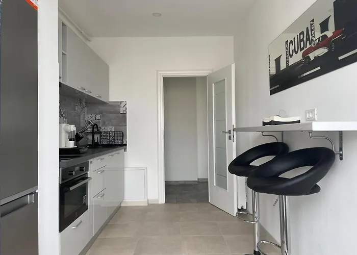 Apartment Marvelous 4 Penthouse Rooftop Terrace W14+w15