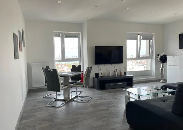 Marvelous 4 Penthouse Rooftop Terrace W14+w15 Apartment *
